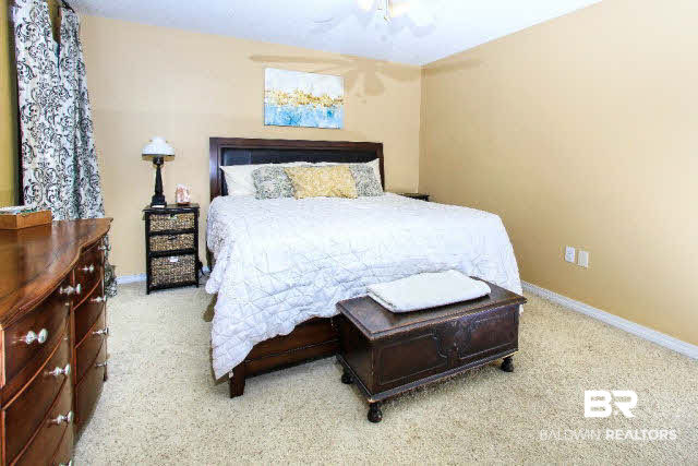 513 Orchard Lane Foley, AL 36535 - Photo 15 of 28 Master Bedroom