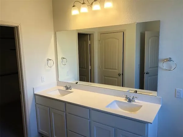 $2,595 | 18405 Cercina Trail, Pflugerville, TX 78660