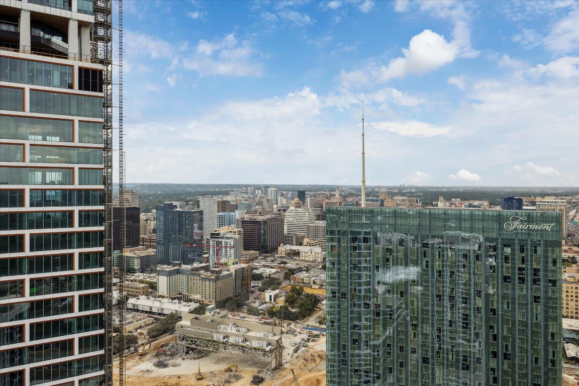610 Davis Street, Unit 4305 Austin, TX 78701 - Photo 13 of 24 a view of a city