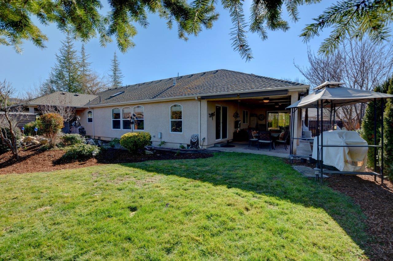 1087 Coral Ridge Eagle Point, OR 97524 - Photo 40 of 51 35