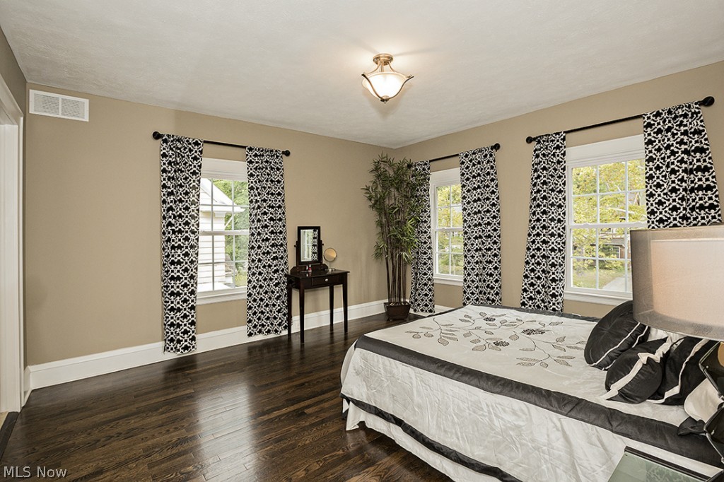 3056 Chadbourne Road Cleveland, OH 44120 - Photo 16 of 25