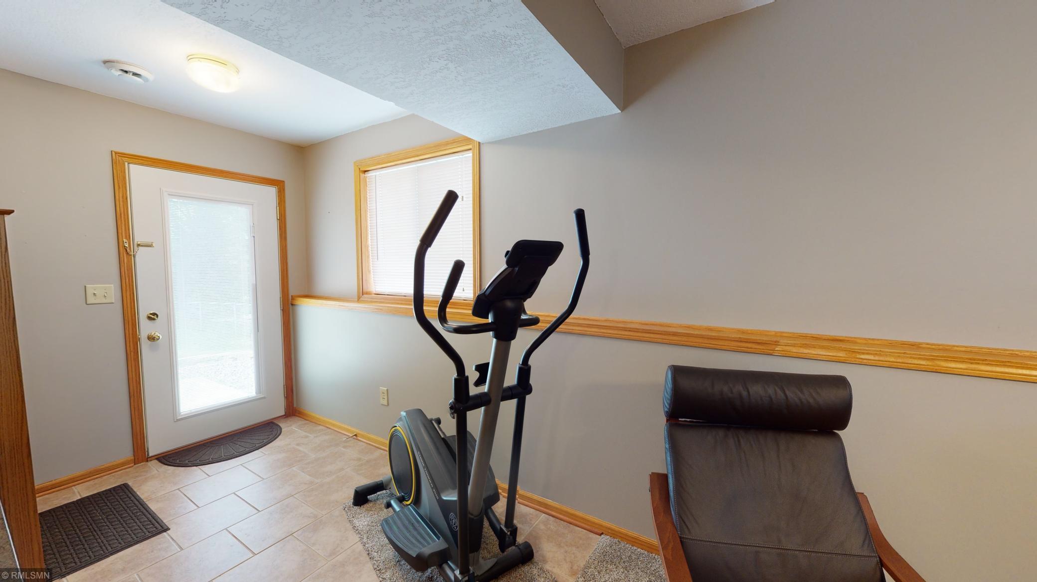 3834 Strathmore Lane Southeast Rochester, MN 55904 - Photo 13 of 21 Gallery Image 13