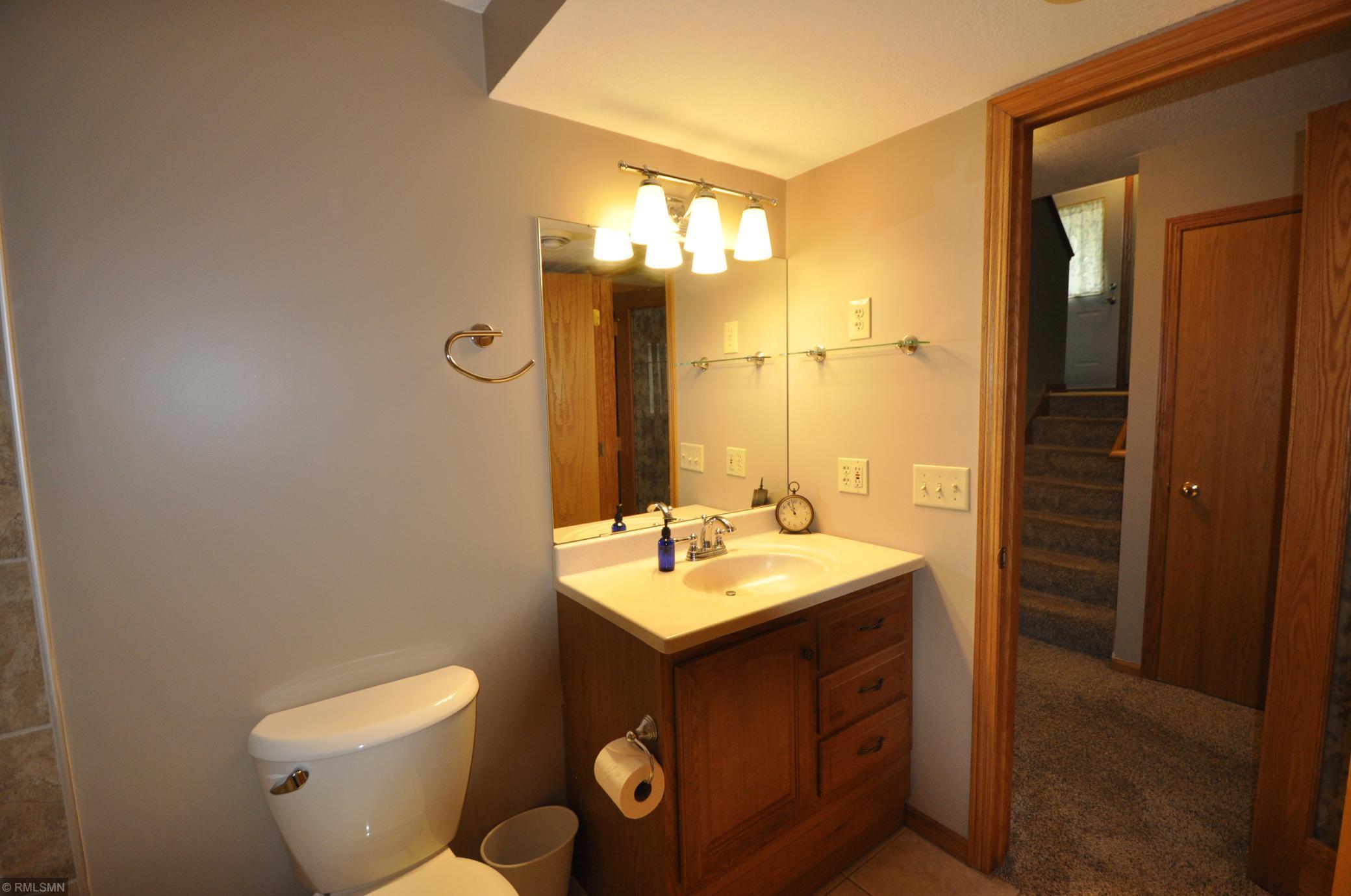 3834 Strathmore Lane Southeast Rochester, MN 55904 - Photo 15 of 21 Gallery Image 15