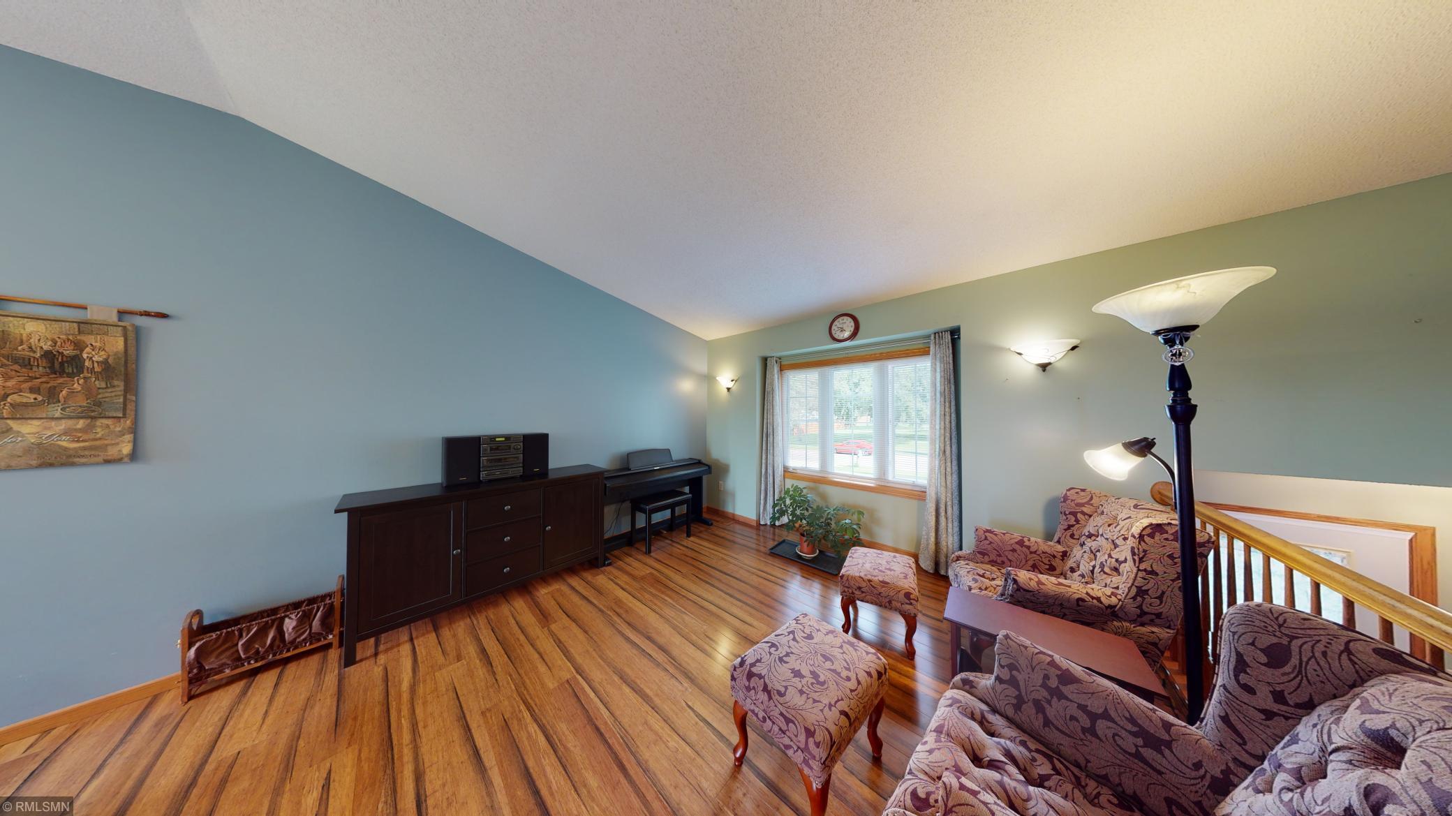 3834 Strathmore Lane Southeast Rochester, MN 55904 - Photo 3 of 21 Gallery Image 3