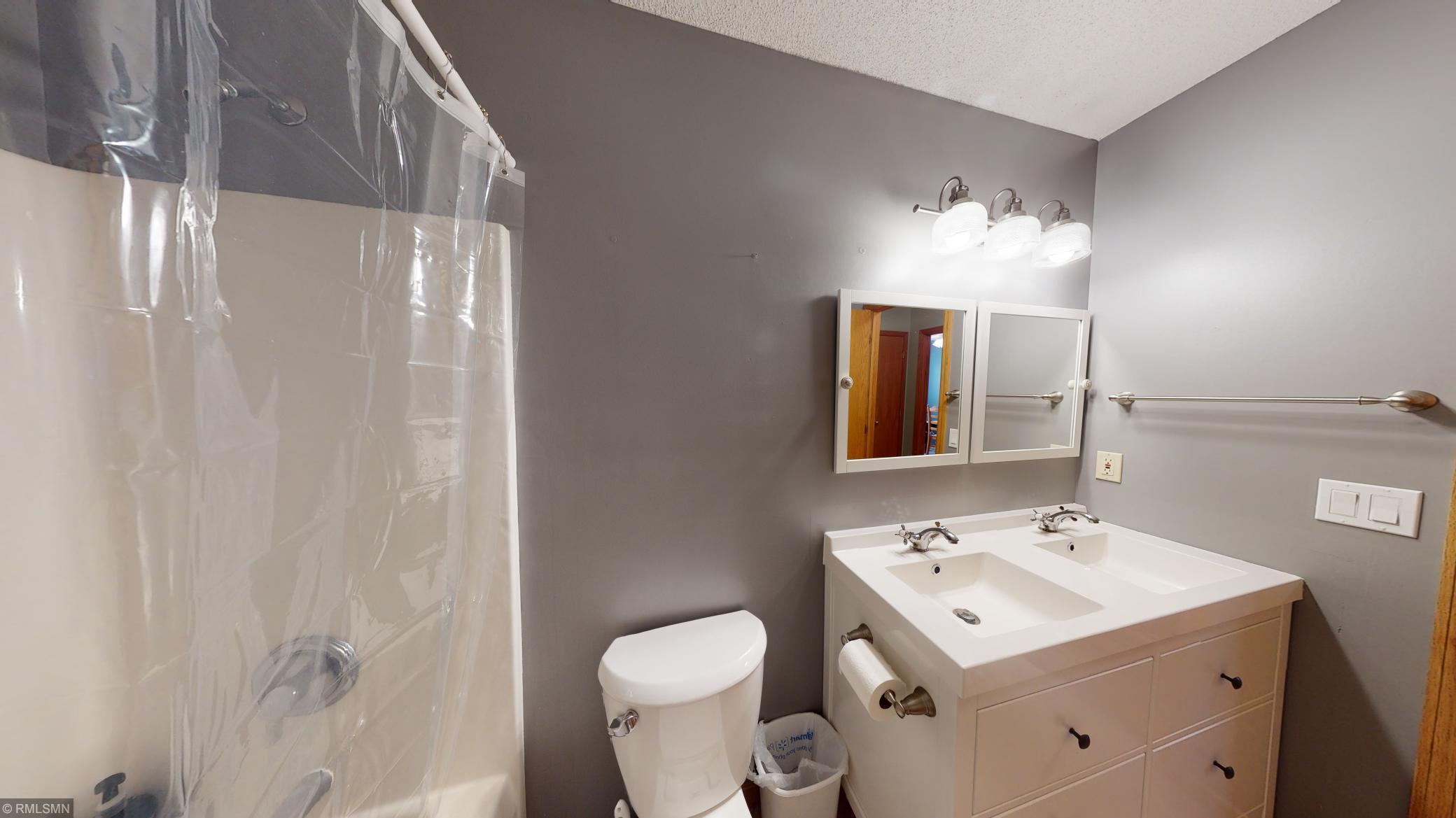 3834 Strathmore Lane Southeast Rochester, MN 55904 - Photo 8 of 21 Gallery Image 8