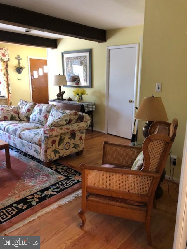 5221 Wyoming Road Bethesda, MD 20816 - Photo 11 of 24 LIVING ROOM