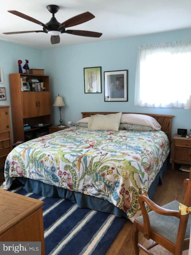 5221 Wyoming Road Bethesda, MD 20816 - Photo 16 of 24 MASTER BEDROOM