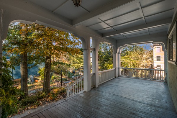 152 Winthrop Road, Unit 1 Brookline, MA 02445 - Photo 7 of 30