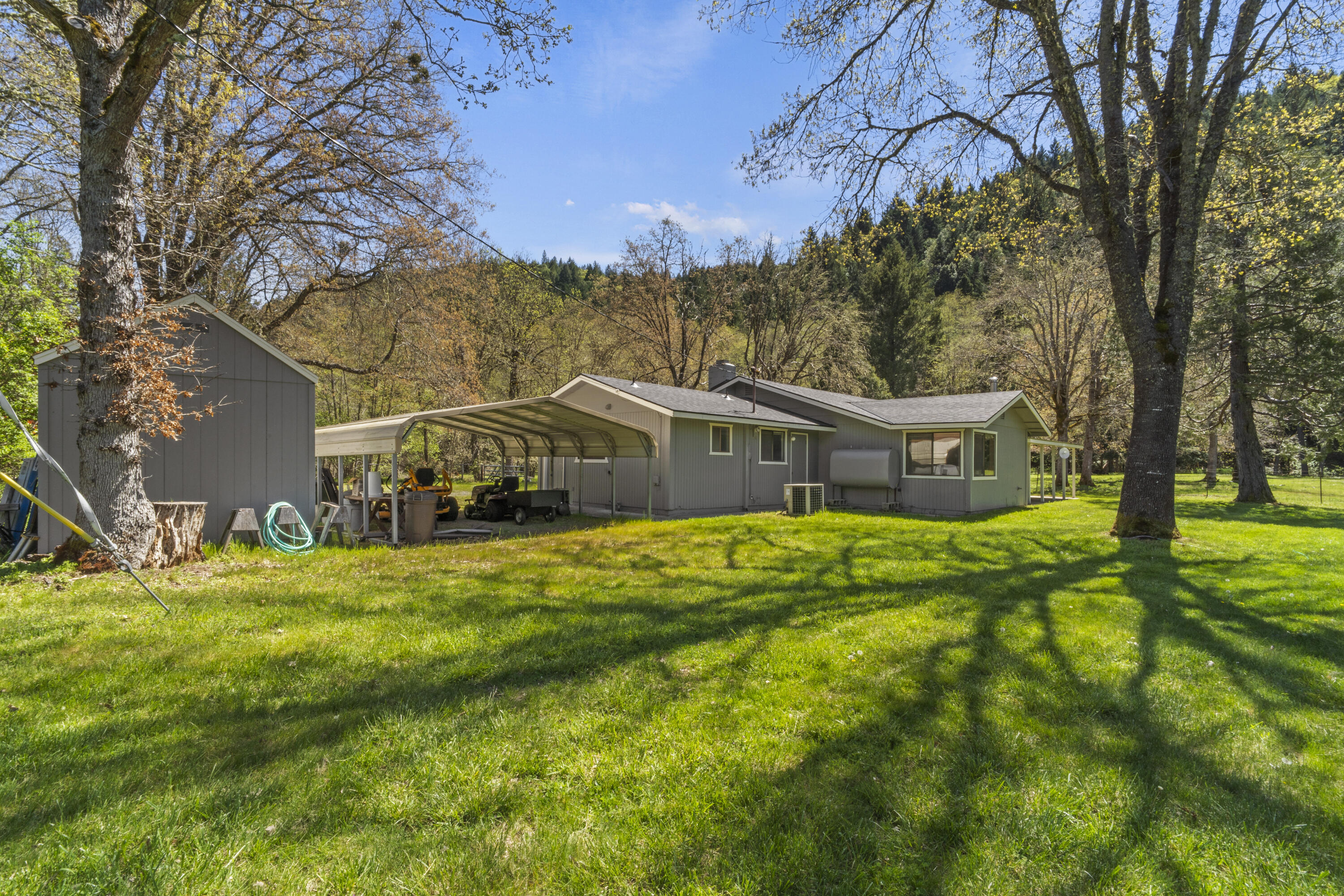 2800 Cedar Flat Road Williams, OR 97544 - Photo 9 of 48 2800 Cedar Flat Road- 10