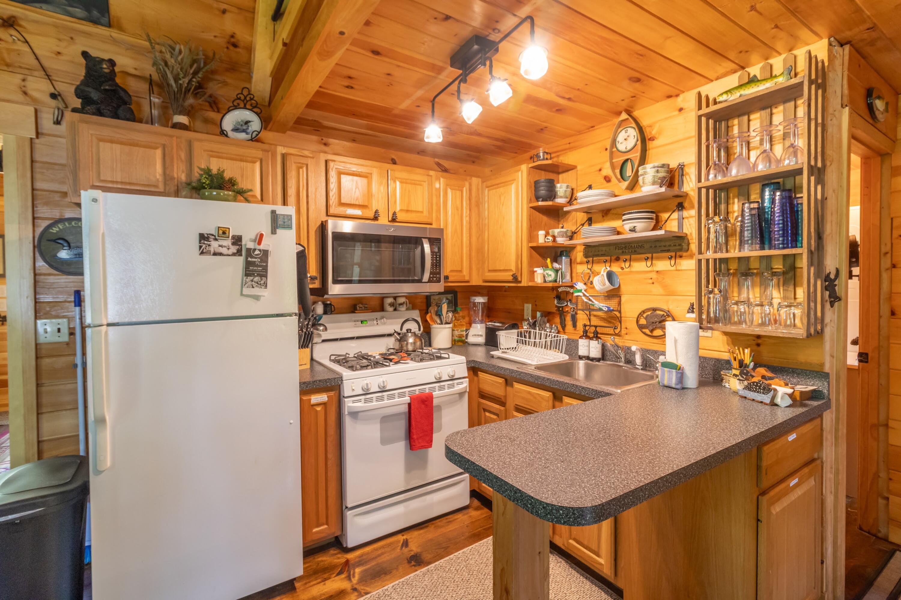 39 Sandy Bay Road Greenville, ME 04441 - Photo 19 of 30 39 Sandy Bay Rd Interiors-7