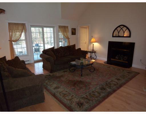 15 Brookdale Road Gorham, ME 04038 - Photo 4 of 8 Living Room.
