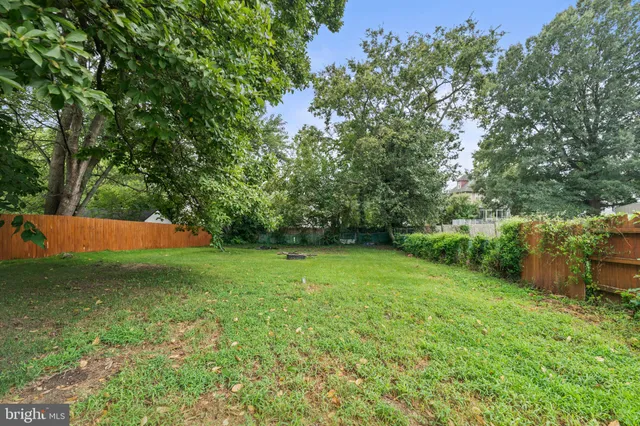 $3,085 | 128 Evesham Avenue West, Magnolia, NJ 08049