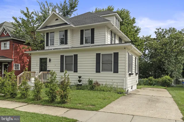 $3,085 | 128 Evesham Avenue West, Magnolia, NJ 08049