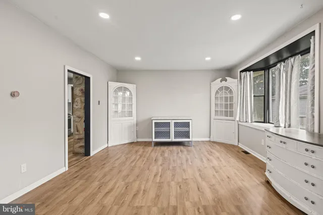 $3,085 | 128 Evesham Avenue West, Magnolia, NJ 08049