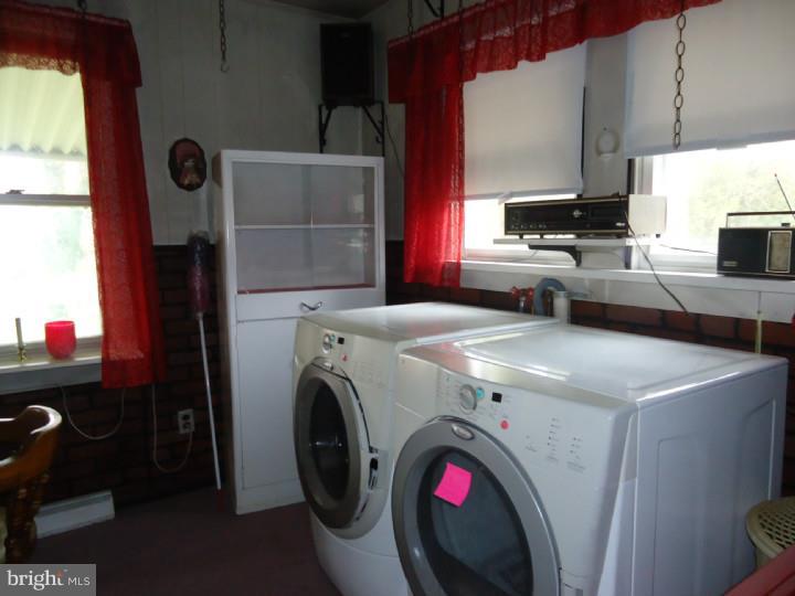 441 Fort Mott Road Pennsville, NJ 08070 - Photo 5 of 15 Laundry Room