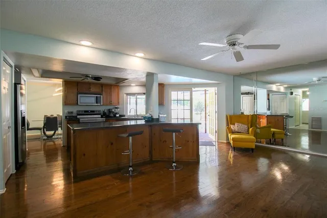 $6,150 | 2807 67th Street West, Bradenton, FL 34209