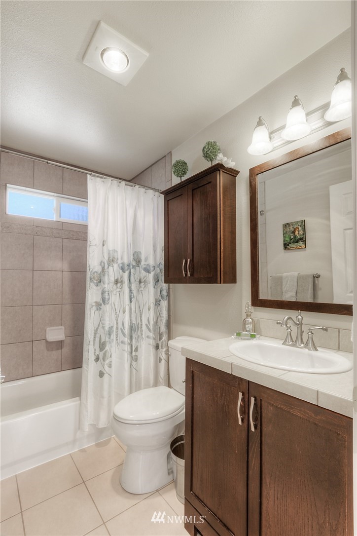 11412 Southeast 182nd Street Renton, WA 98055 - Photo 11 of 25