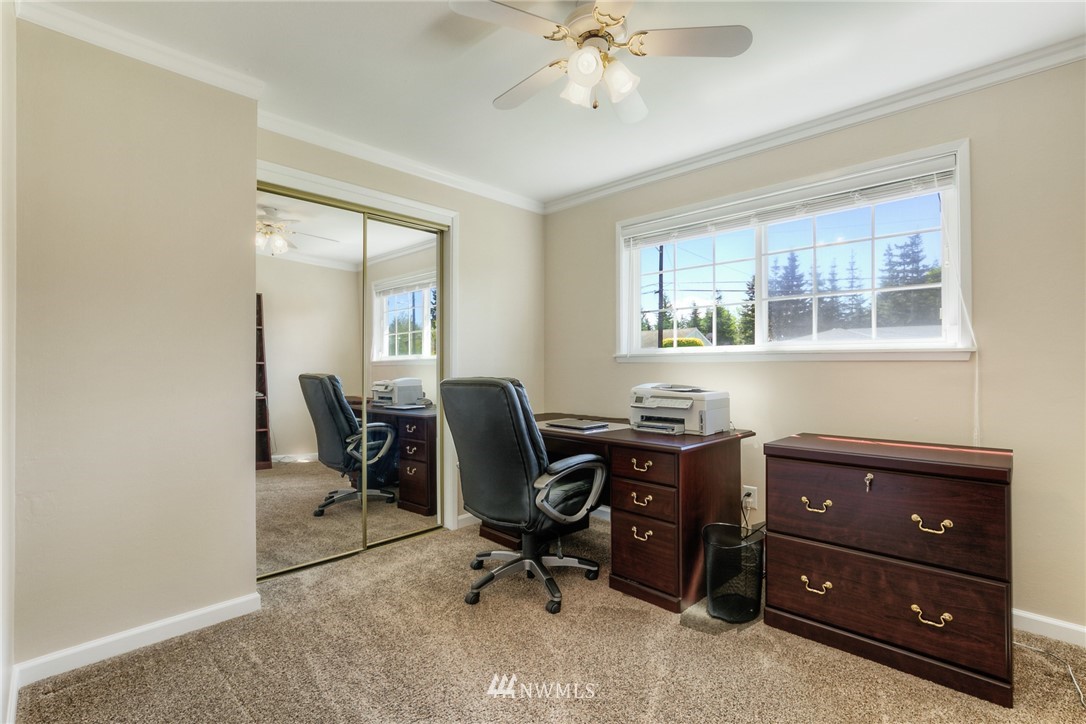 11412 Southeast 182nd Street Renton, WA 98055 - Photo 14 of 25