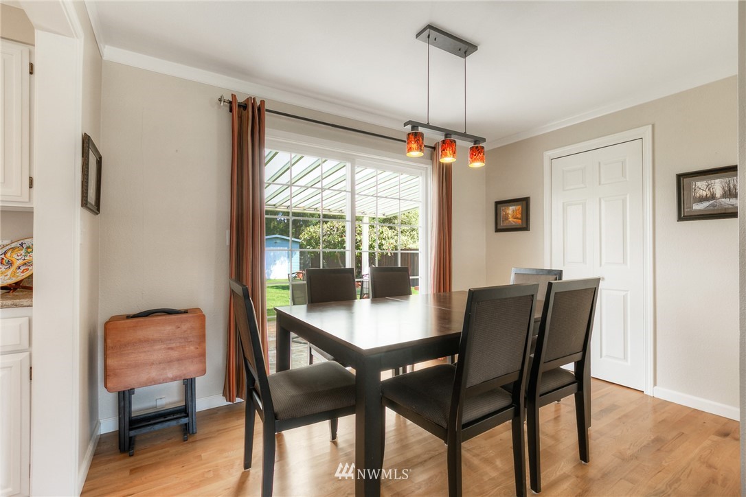 11412 Southeast 182nd Street Renton, WA 98055 - Photo 6 of 25