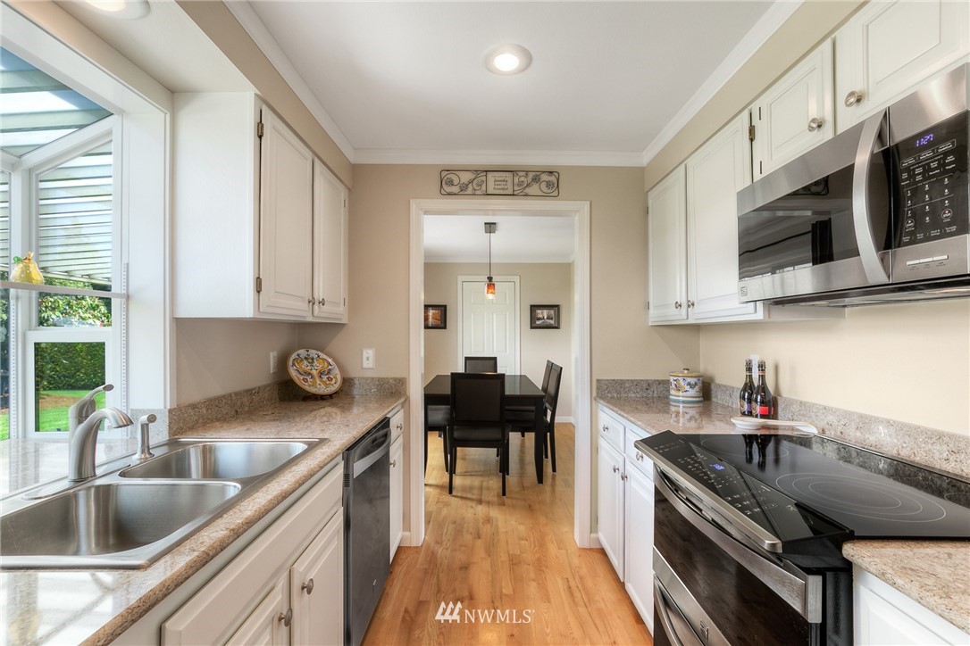 11412 Southeast 182nd Street Renton, WA 98055 - Photo 8 of 25