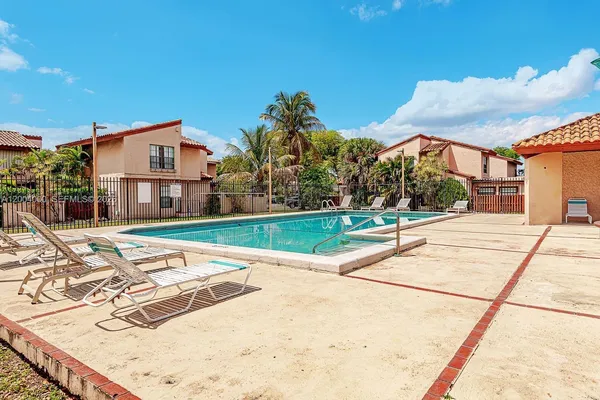 $3,500 | 740 Northwest 105th Place, Unit A6, Miami, FL 33172