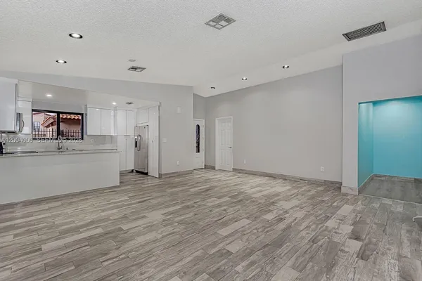 $3,500 | 740 Northwest 105th Place, Unit A6, Miami, FL 33172