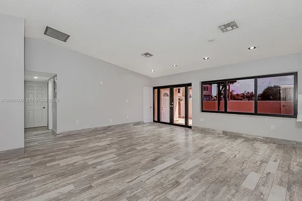 $3,500 | 740 Northwest 105th Place, Unit A6, Miami, FL 33172