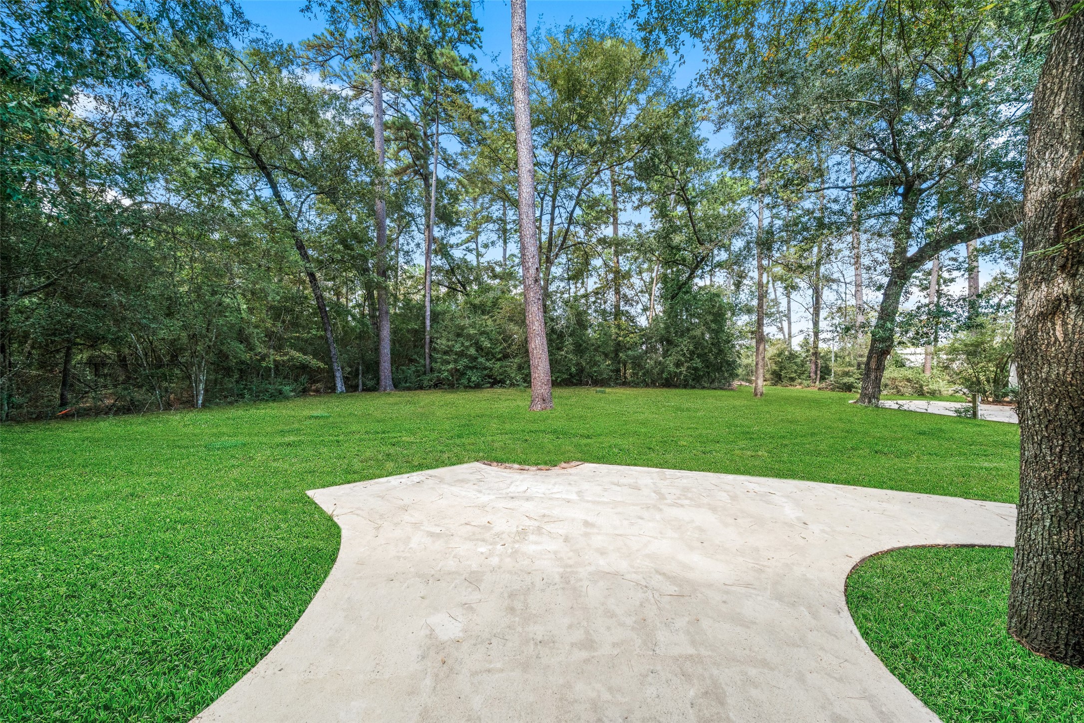 10331 Happy Trail Conroe, TX 77384 - Photo 33 of 42 Gallery Image 33