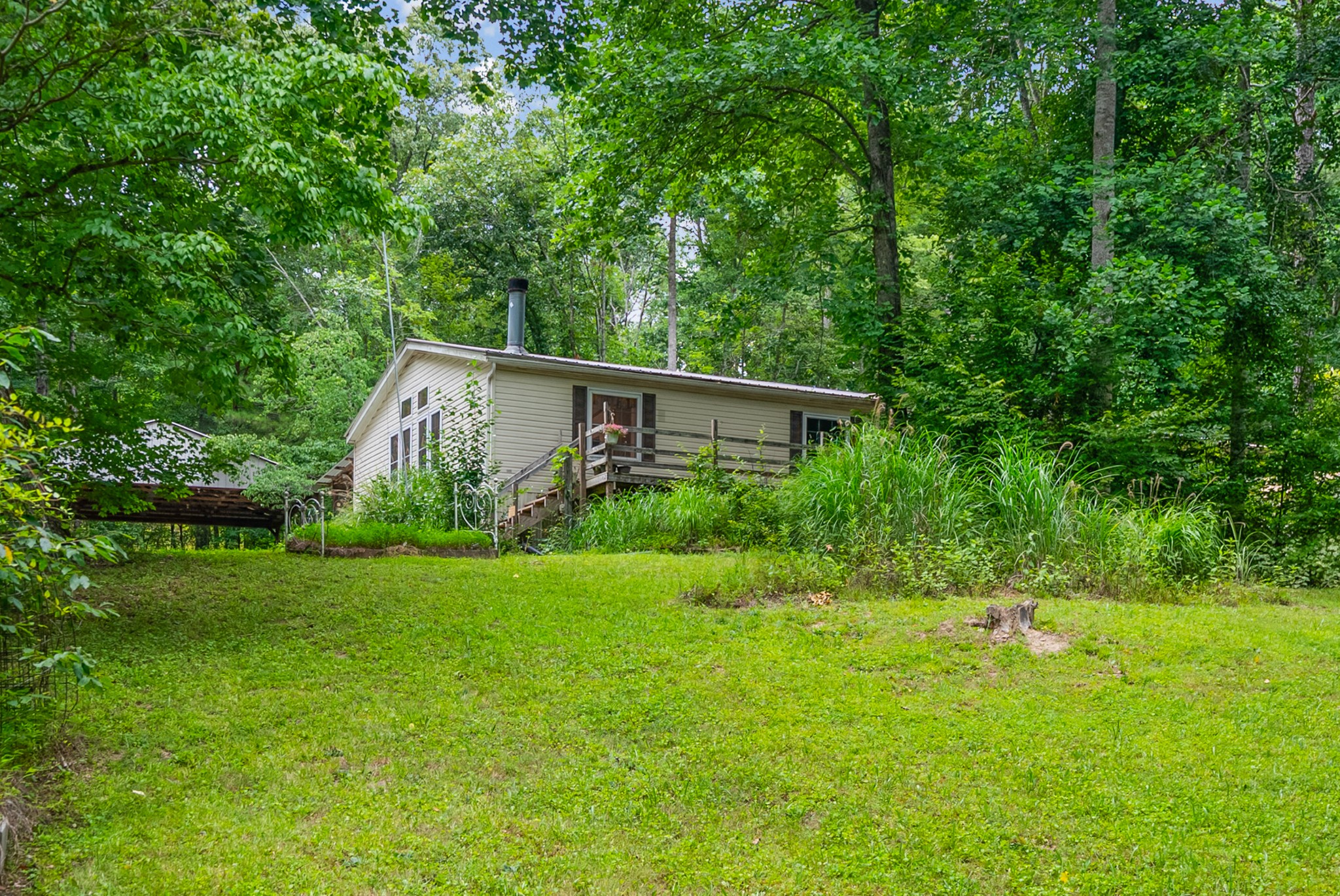 1266 Darbytown Road Hohenwald, TN 38462 - Photo 4 of 44