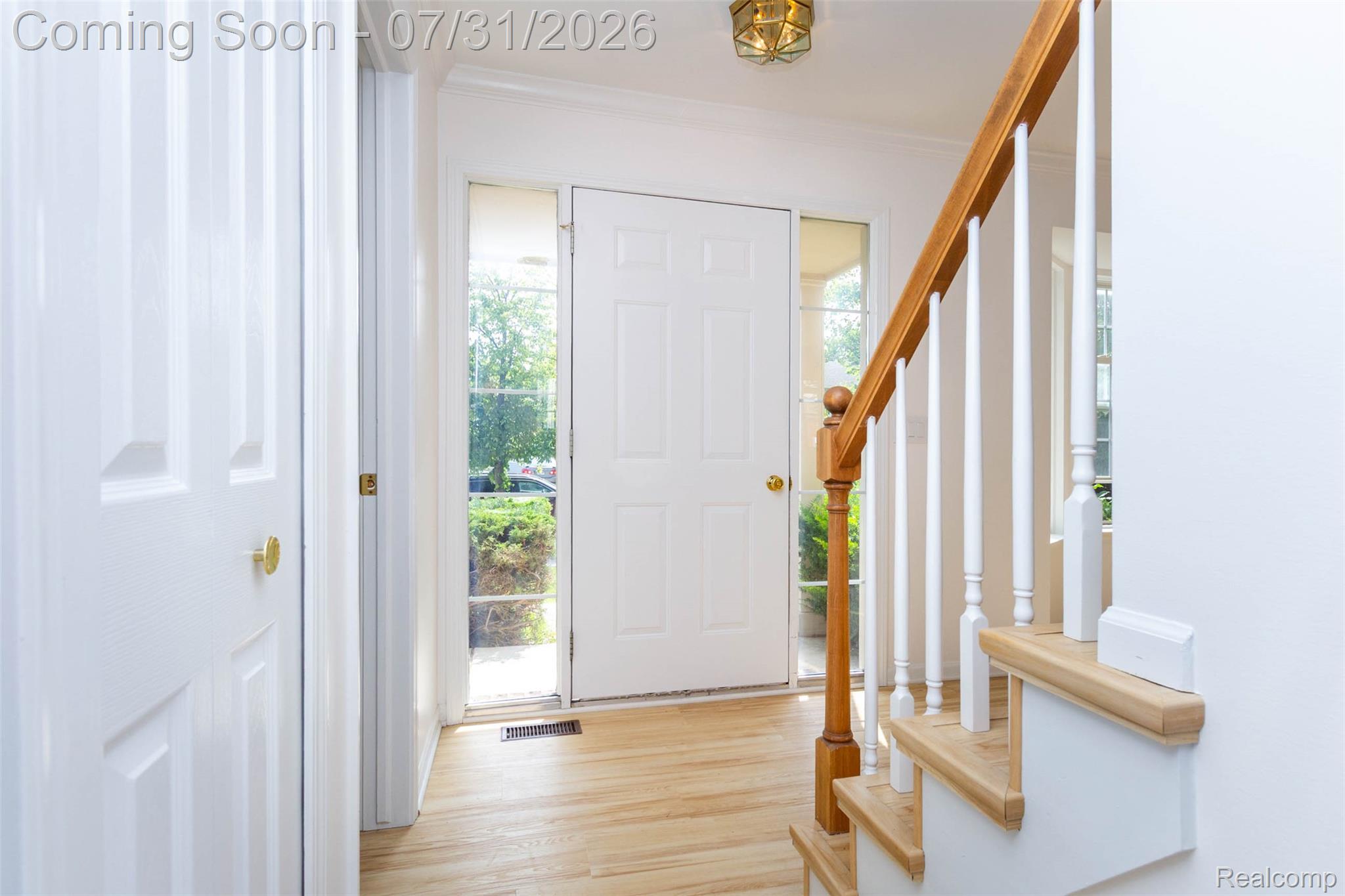 3388 Riverside Drive Canton, MI 48188 - Photo 6 of 48 interior (1).jpg