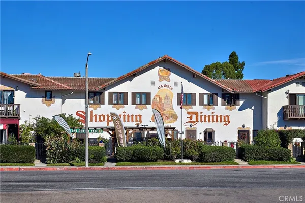 $1,179,990 | 7268 Ellington, Huntington Beach, CA 92647