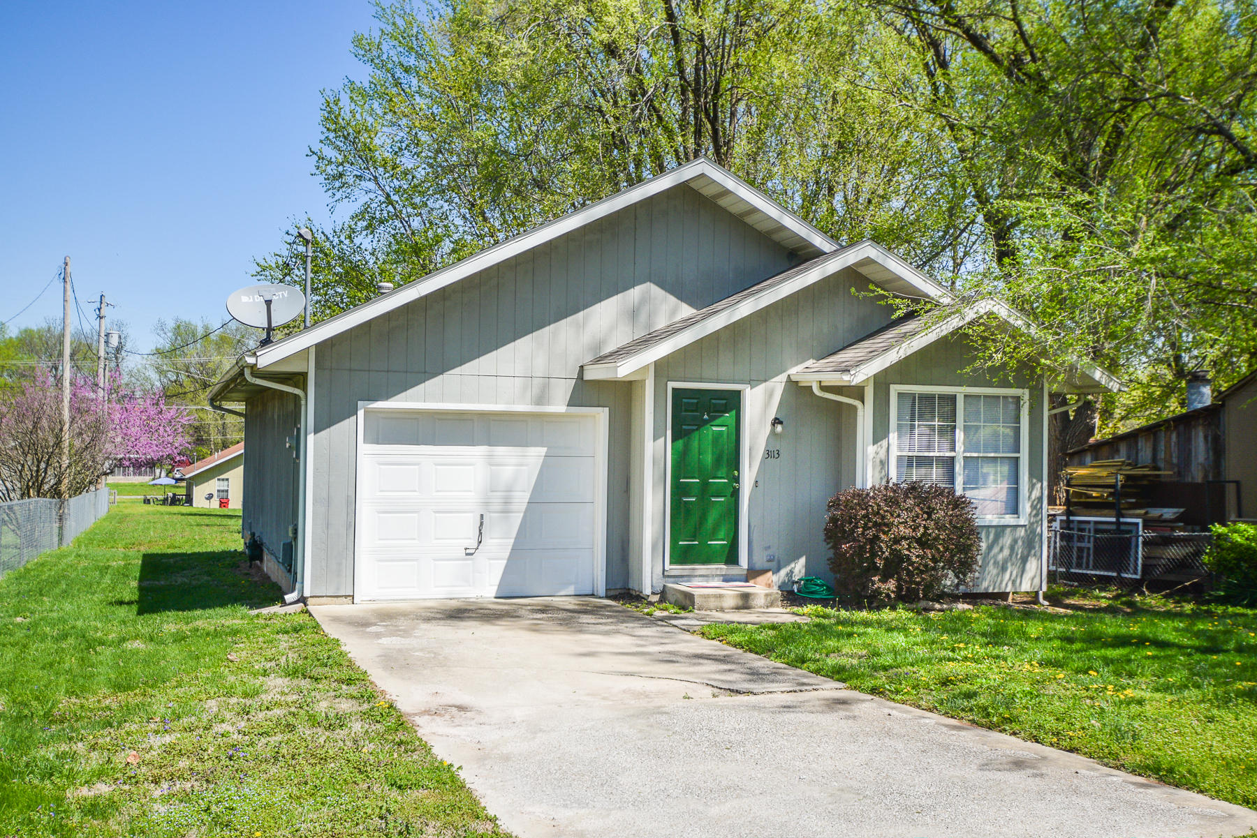 3113 West Harrison Street Springfield, MO 65802 - Photo 1 of 1 DSC_9563