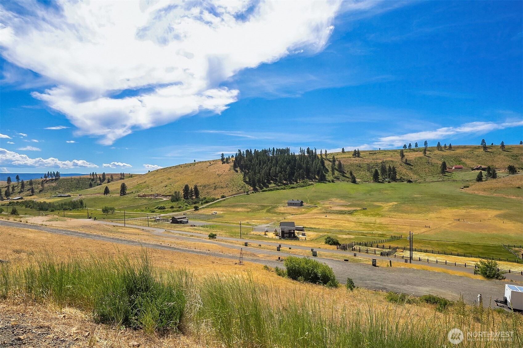 2080 Bettas Road Cle Elum, WA 98922 - Photo 30 of 31 a view of an ocean and beach