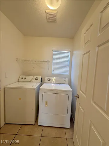 $1,895 | 1021 Miradero Lane, Las Vegas, NV 89134