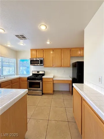 $1,995 | 1021 Miradero Lane, Las Vegas, NV 89134