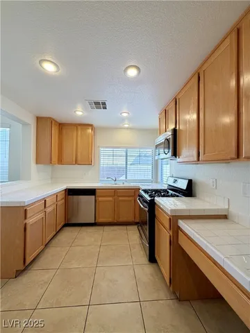 $1,995 | 1021 Miradero Lane, Las Vegas, NV 89134