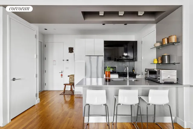 $995,000 | 315 Gates Avenue, Unit 5P | Bedford-Stuyvesant