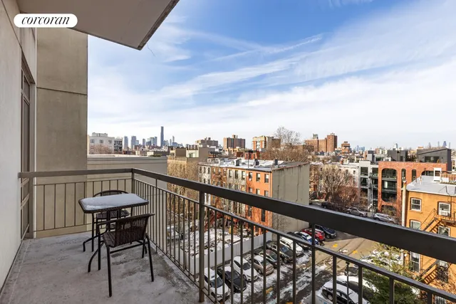 $995,000 | 315 Gates Avenue, Unit 5P | Bedford-Stuyvesant