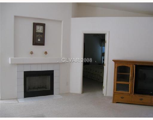 429 Beacon Ridge Way Mesquite, NV 89027 - Photo 3 of 8 Living Room.