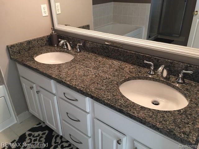 654 Cherry Orchard Road, Unit 154 Canton, MI 48188 - Photo 39 of 74 IMG_2245.jpg