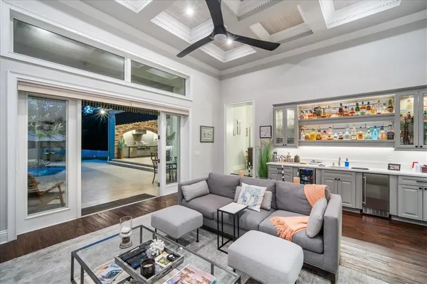 $1,950,000 | 11441 Hammock Oaks Court, Lithia, FL 33547