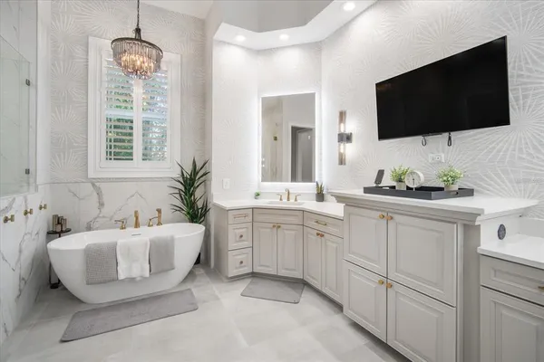 $1,950,000 | 11441 Hammock Oaks Court, Lithia, FL 33547