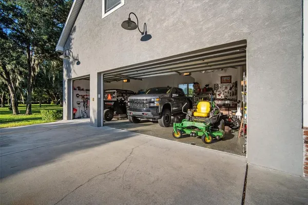 $1,950,000 | 11441 Hammock Oaks Court, Lithia, FL 33547
