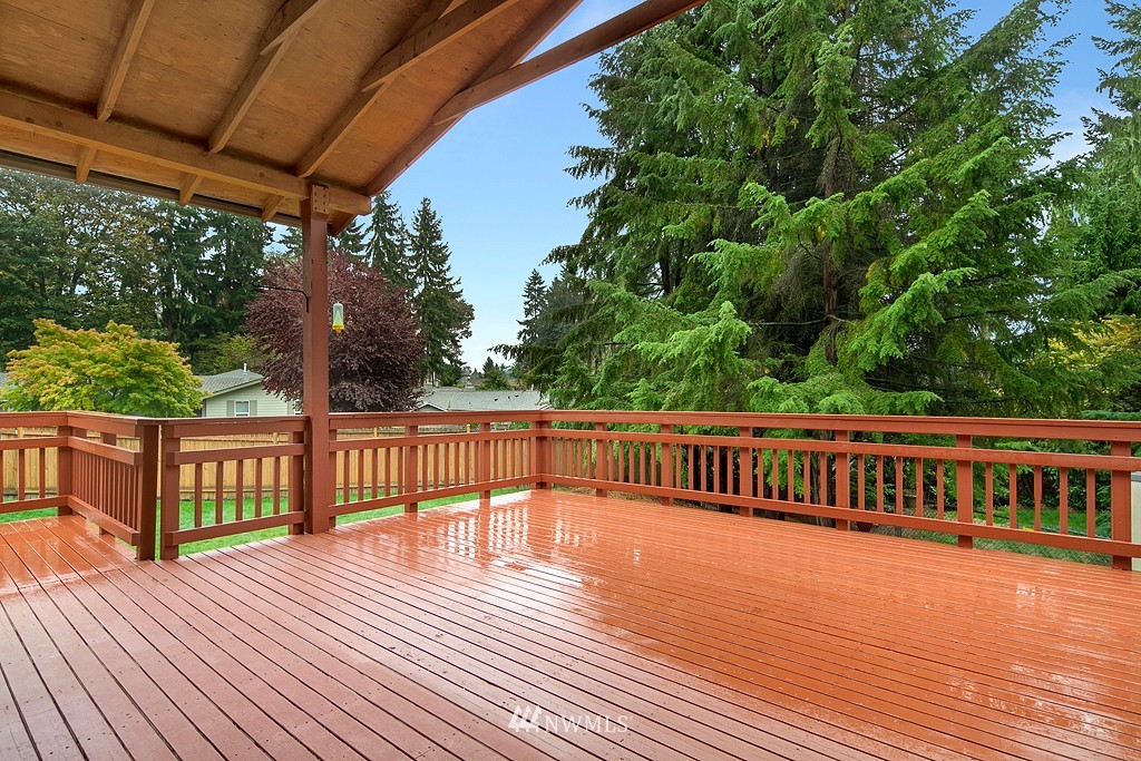 602 216th Street Southwest Bothell, WA 98021 - Photo 13 of 15