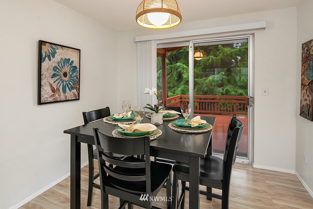 602 216th Street Southwest Bothell, WA 98021 - Photo 4 of 15
