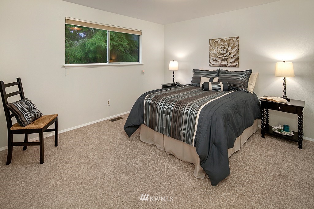602 216th Street Southwest Bothell, WA 98021 - Photo 8 of 15