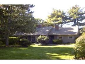 1226 Chestnut Street Manchester, NH 03104 - Photo 2 of 9 Gallery Image 2