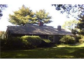 1226 Chestnut Street Manchester, NH 03104 - Photo 3 of 9 Gallery Image 3