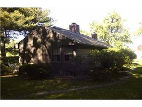 1226 Chestnut Street Manchester, NH 03104 - Photo 4 of 9 Gallery Image 4