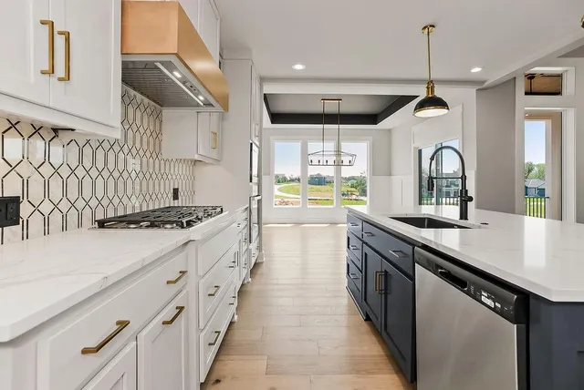 $823,970 | 2209 176th Place, Overland Park, KS 66085